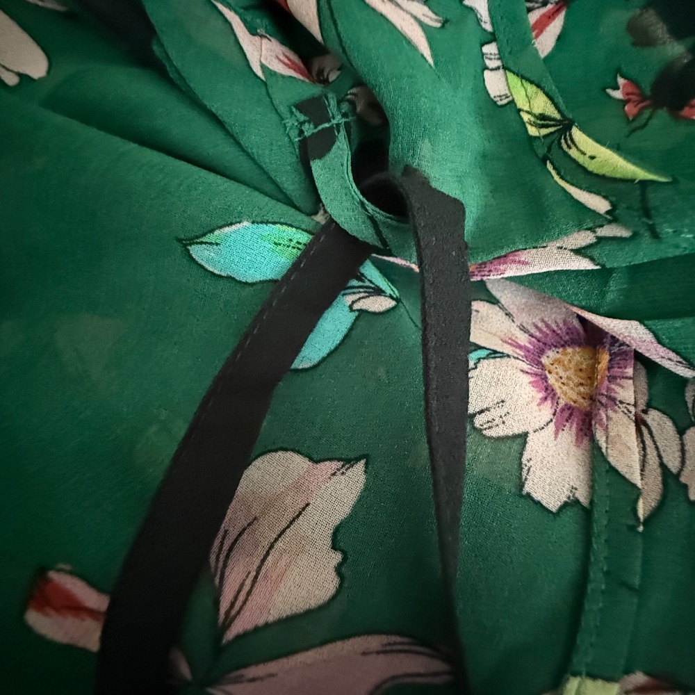 CAbi Floral Sleeveless Blouse Green Pink Black White Lined Cami Style 3619 Sz M - Picture 7 of 12